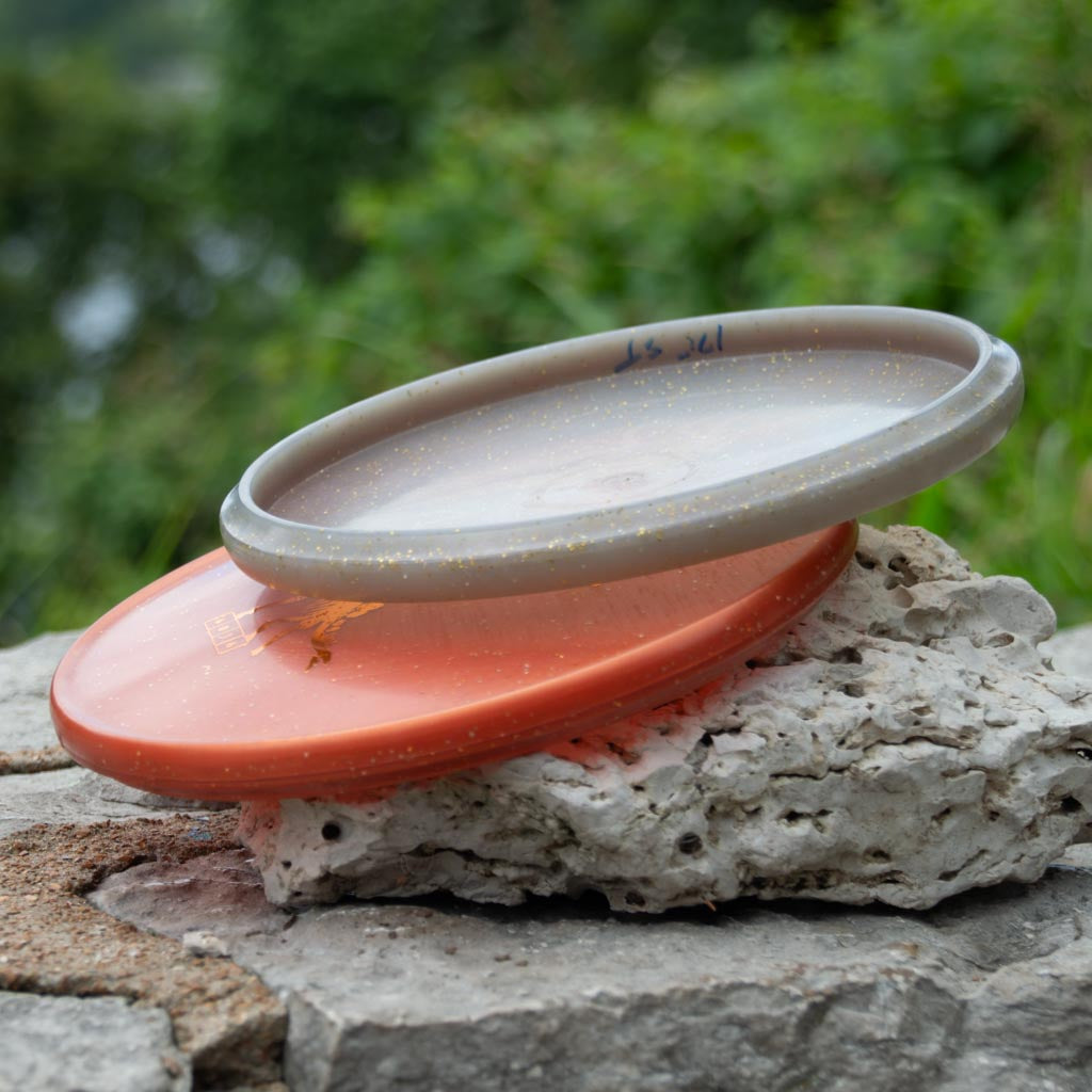 Reptilian DG Stego — Armor Metal Flake